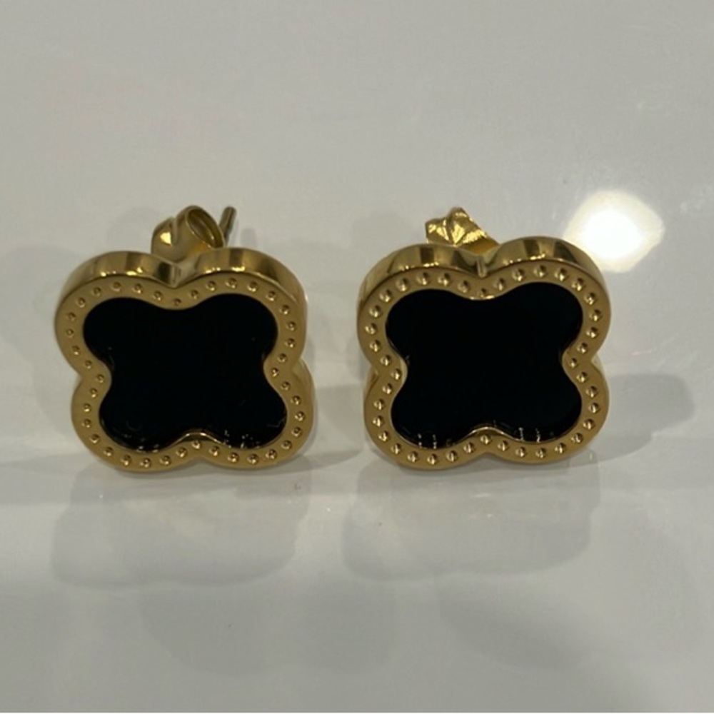 Four Leaf Clover Black and Gold Earrings